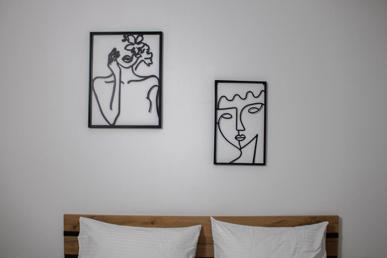 F K Room 3 Aigio Extérieur photo